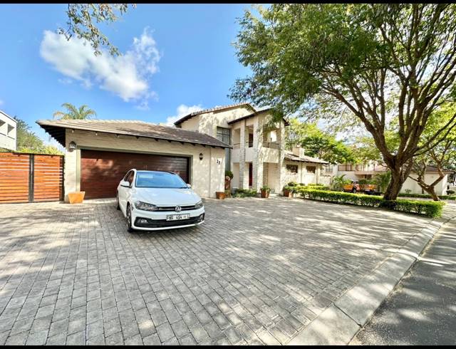 4 BEDROOM HOUSE FOR SALE IN CYCAD ESTATE